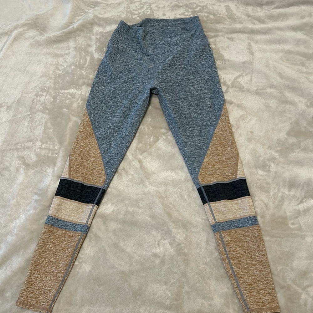 Alo yoga leggings